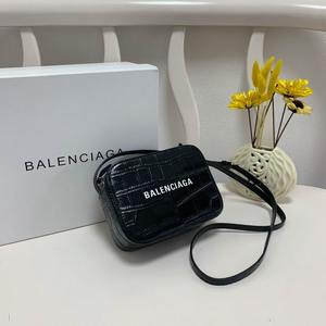 Balenciaga Handbags 532